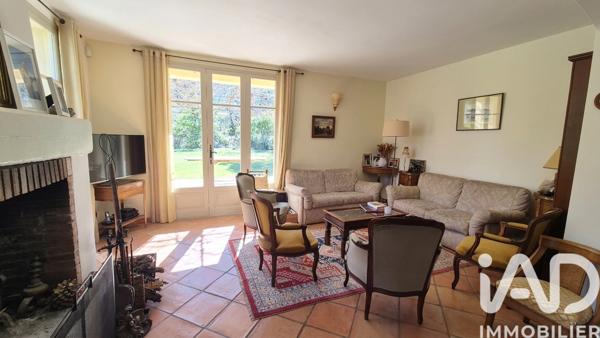 Maison à vendre 8 pièces 174 m² Aix-en-Provence