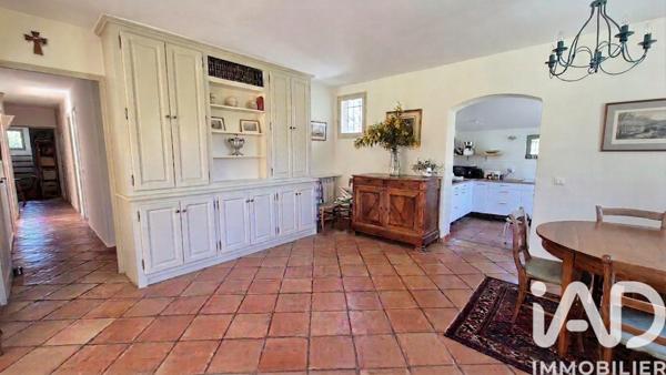 Maison à vendre 8 pièces 174 m² Aix-en-Provence
