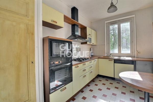 (Visite virtuelle) - À VENDRE, Appartement T3 de 67m²,  avec cave, entre Sans souci et Monplaisir, LYON (69003)Appartement Lyon 3 pièce(s) 67 m2