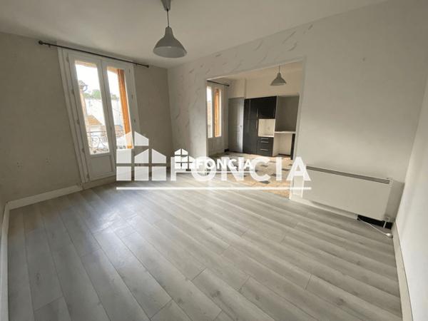 Location Appartement 3 pièces 81.5 m² - 177 AVENUE JEAN MOULIN Valros 34290