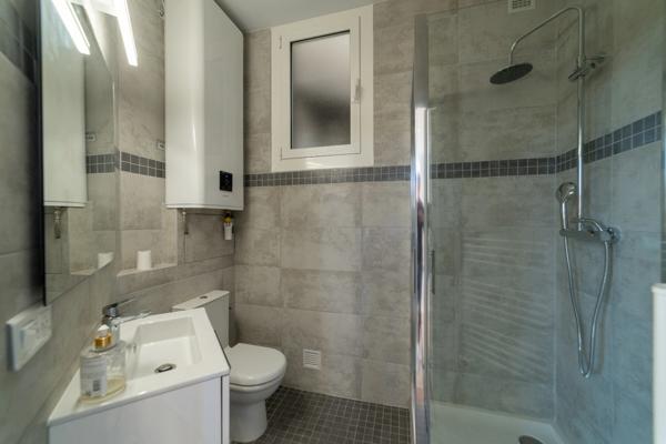 A louer, Appartement T3, 55 m², Quartier Le Port, Nice 06300, Alpes-Maritimes
