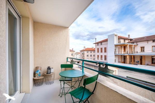 Appartement à vendre |  Oullins |  3 pièces | 75 m²