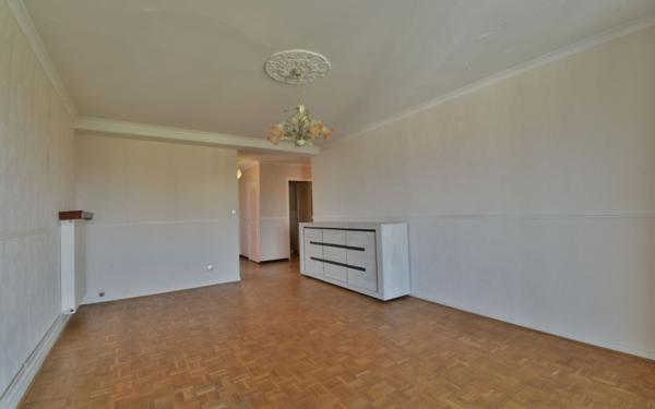 Appartement à vendre    2 pièces • 63,90 m2 Romans-sur-Isère