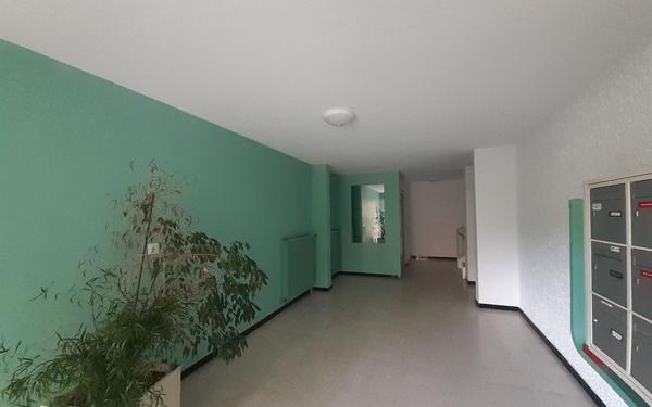 Appartement à vendre    2 pièces • 63,90 m2 Romans-sur-Isère