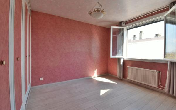 Appartement à vendre    2 pièces • 63,90 m2 Romans-sur-Isère