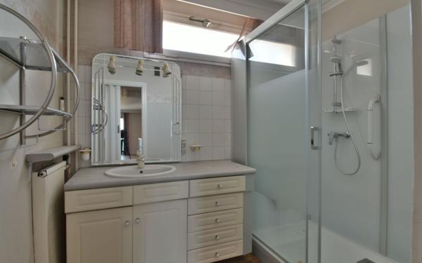 Appartement à vendre    2 pièces • 63,90 m2 Romans-sur-Isère