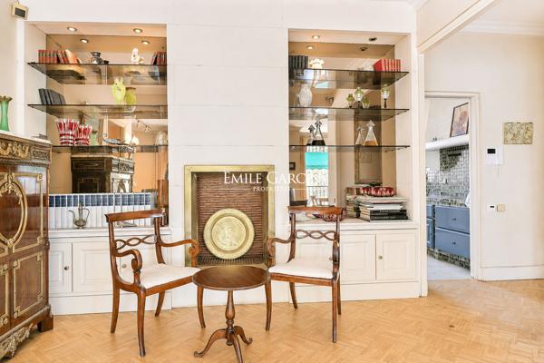 A vendre - Appartement  traversant - étage élevé - au calme -  Marseille 8ème (13008)