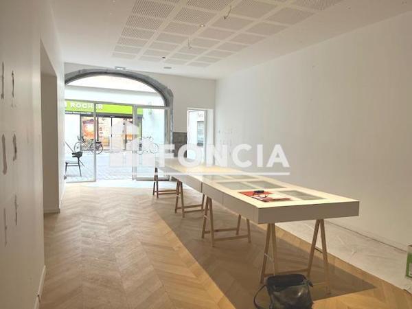 À vendre Local commercial 1 pièce - Grenoble 38000