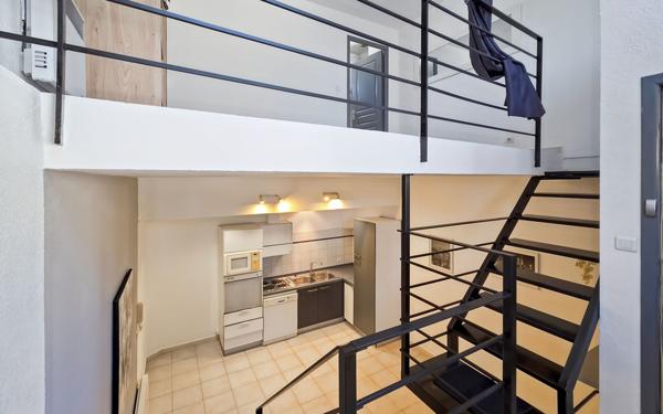 Appartement à vendre    2 pièces • 34 m2 Villeneuve-lès-Avignon