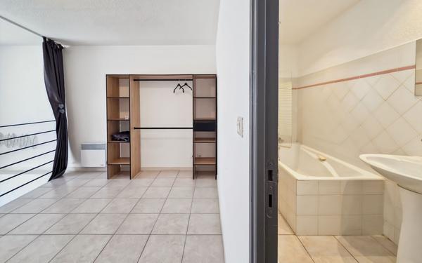 Appartement à vendre    2 pièces • 34 m2 Villeneuve-lès-Avignon