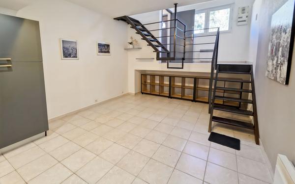 Appartement à vendre    2 pièces • 34 m2 Villeneuve-lès-Avignon