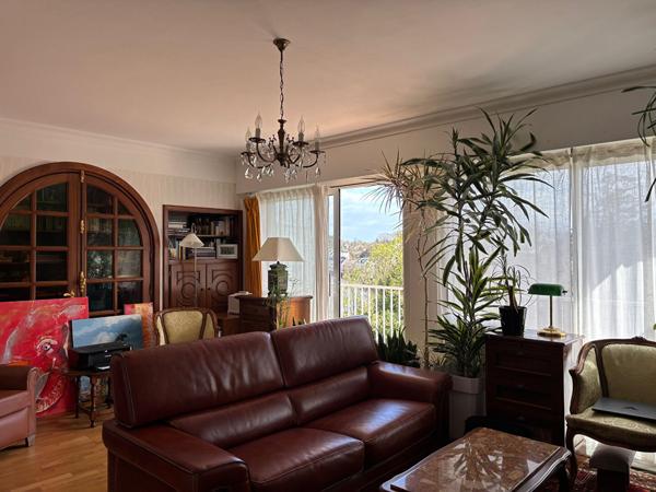 T.3 AURAY Vue sur SAINT GOUSTAN - 67 m² avec garage et cave , Auray