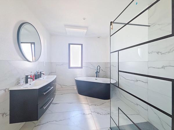 Maison Montreuil Juigne 6 pièce(s) 157.4 m2