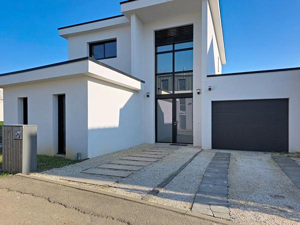 Maison Montreuil Juigne 6 pièce(s) 157.4 m2
