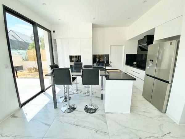 Maison Montreuil Juigne 6 pièce(s) 157.4 m2