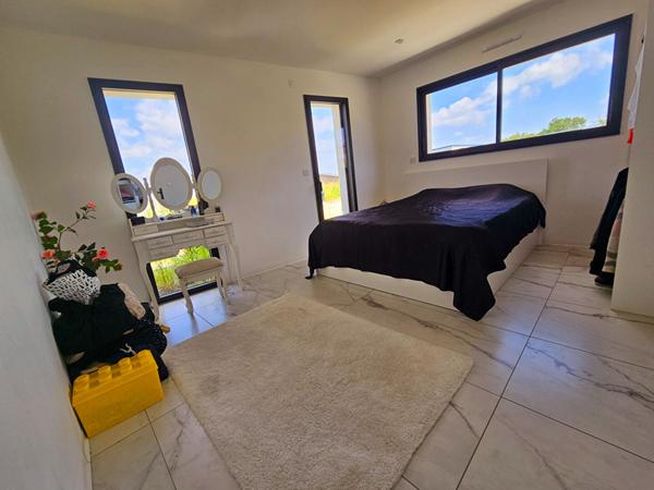 Maison Montreuil Juigne 6 pièce(s) 157.4 m2