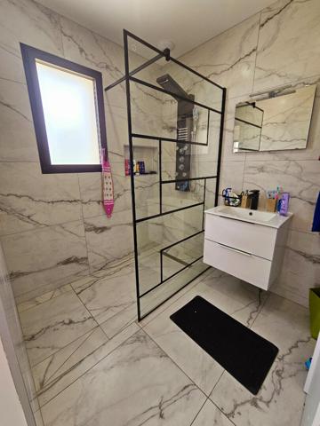 Maison Montreuil Juigne 6 pièce(s) 157.4 m2