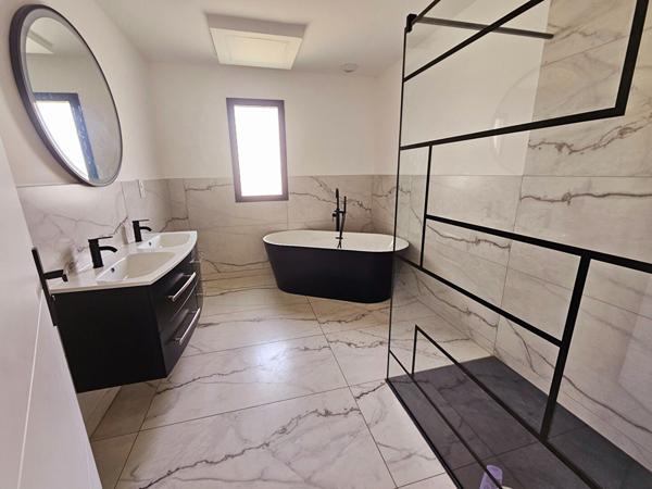 Maison Montreuil Juigne 6 pièce(s) 157.4 m2