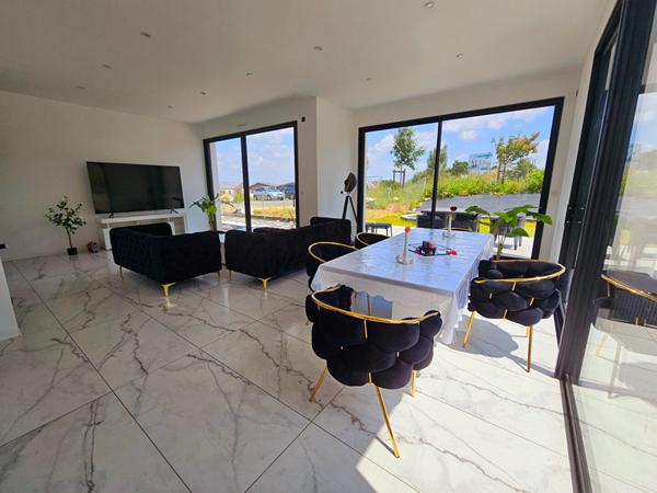 Maison Montreuil Juigne 6 pièce(s) 157.4 m2