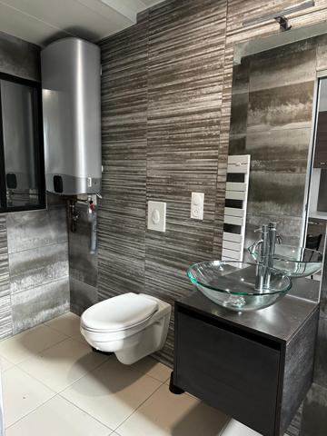 F1 BIS MEUBLE EN REZ DE CHAUSSEE