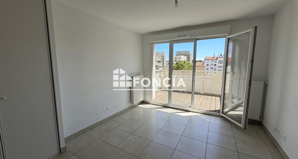 Location Appartement 2 pièces 37.75 m² - Villeurbanne 69100