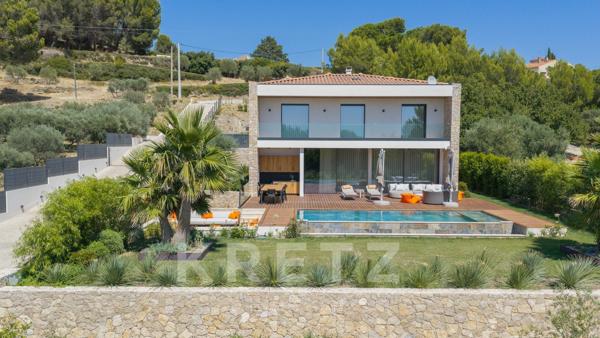 Saint Chamas, Villa contemporaine avec vue dominante sur l'étang