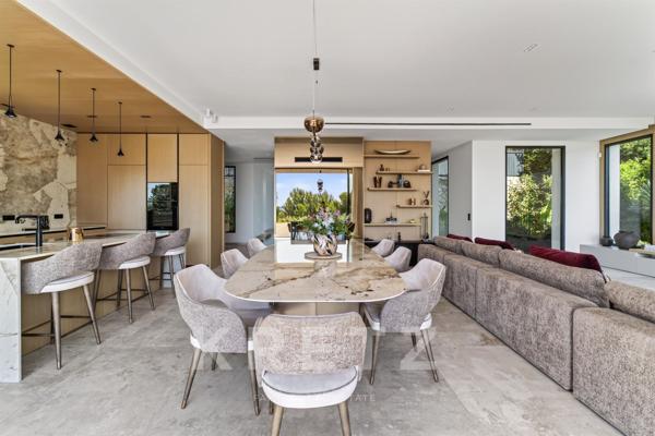 Saint Chamas, Villa contemporaine avec vue dominante sur l'étang