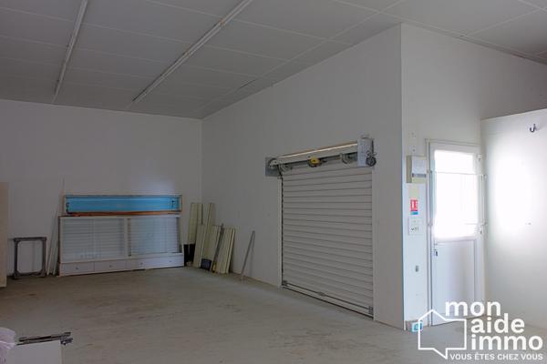 Immeuble avec local commercial