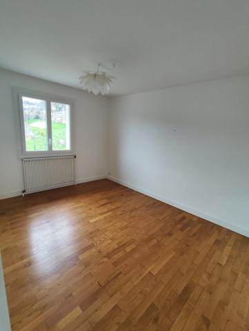 Morancé (69480) Maison individuelle 3 chambres, terrain, au coeur du village de Morancé