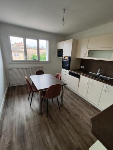 Morancé (69480) Maison individuelle 3 chambres, terrain, au coeur du village de Morancé