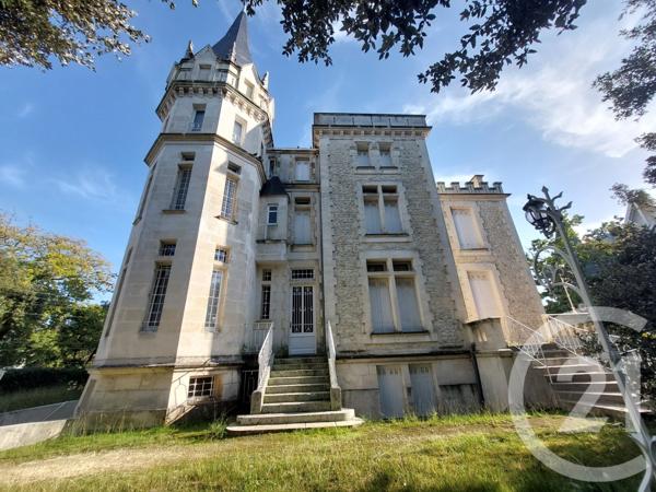 Appartement T2 à vendre  2 pièces - 42,26 m 2   ROYAN  - 17