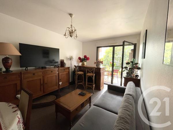 Appartement T2 à vendre  2 pièces - 42,26 m 2   ROYAN  - 17
