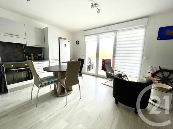 Appartement T2 à vendre  2 pièces - 42,26 m 2   ROYAN  - 17