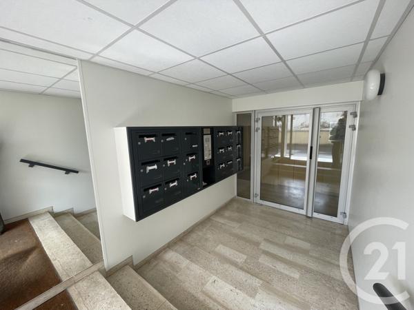 Appartement T2 à vendre  2 pièces - 42,26 m 2   ROYAN  - 17