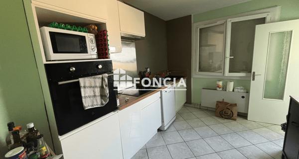 Location Appartement 4 pièces 78.62 m² - Bourg-lès-valence 26500