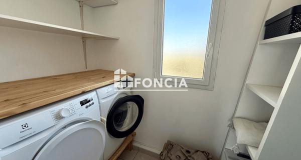 Location Appartement 5 pièces 96.85 m² - Villeurbanne 69100