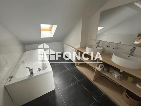 Location Appartement meublé 4 pièces 90.68 m² - 127 rue du Molinel Lille 59000