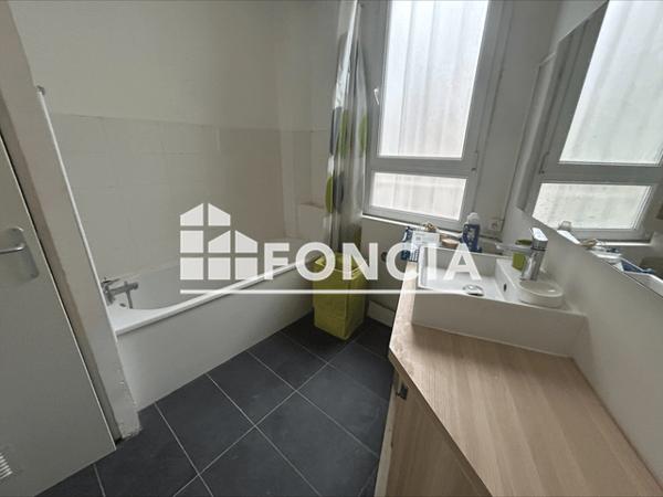 Location Appartement meublé 4 pièces 90.68 m² - 127 rue du Molinel Lille 59000