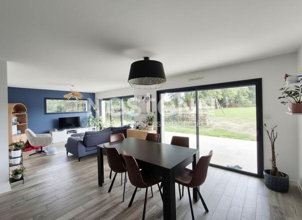 Maison à vendre à Elven de 108 m² sur un terrain de plus de 2 200 m² / Morbihan / Bretagne