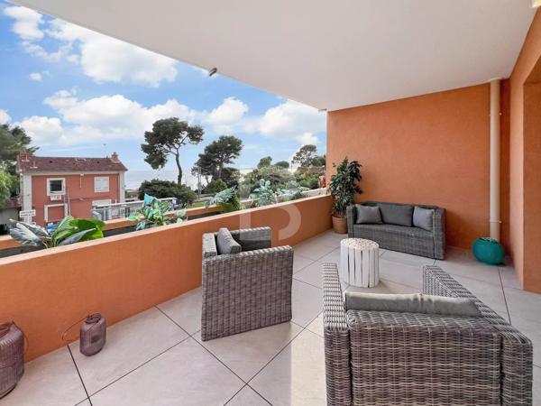 Eze Bord de mer, 2 pièces Dernier Etage avec Terrasse