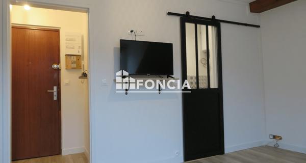 Location Studio meublé 19.63 m² - ÉTampes 91150