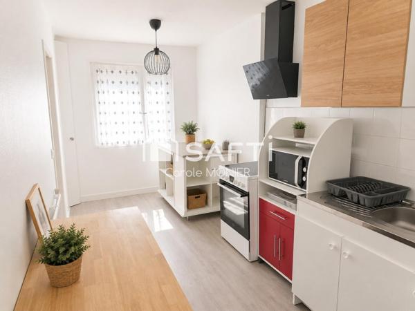 Laissez-vous séduire par ce lumineux 3 pièces traversant avec balcon plein sud, idéalement situé au cœur du quartier recherché de La Folie-Couvrechef.