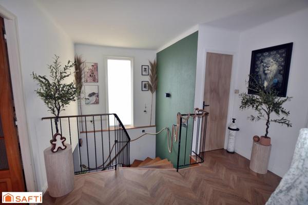 Maison T6 de 132 m2 avec piscine