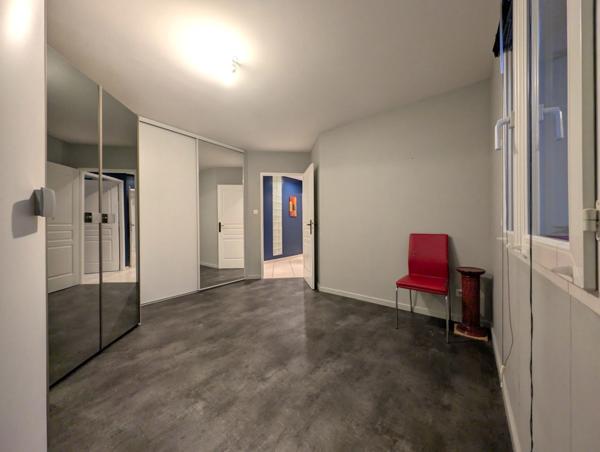 Maison à vendre 8 pièces COMMELLE VERNAY (42)