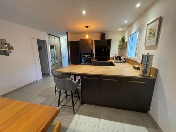 Maison individuelle à vendre à Saint-Pol-de-Léon dans le Finistère (29250), ref : 25223   
Proche centre ville