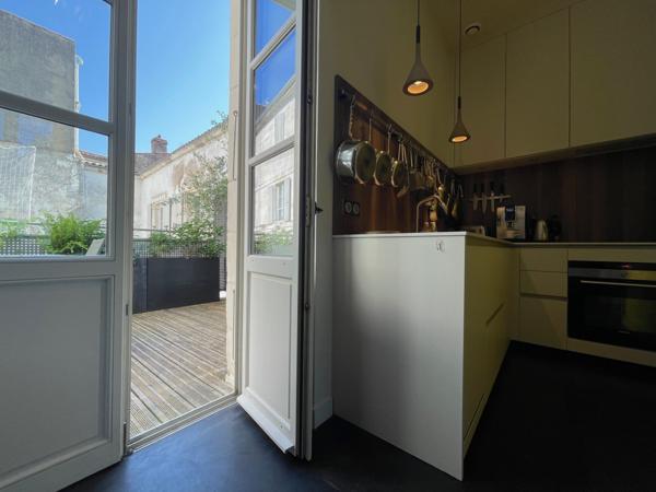Vente Appartement La rochelle 795 000 € HAI - 93 m2 - 2 Chambres - Réf. VA2044-TERREETMER17_