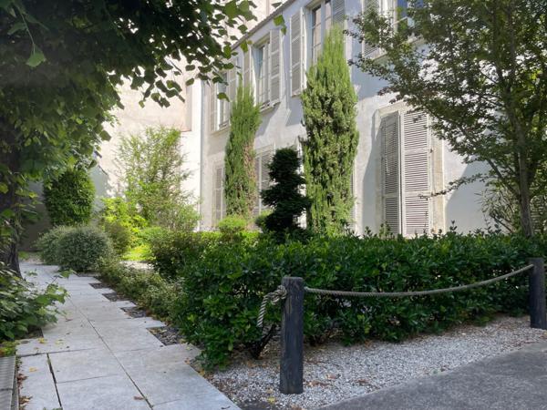 Vente Appartement La rochelle 795 000 € HAI - 93 m2 - 2 Chambres - Réf. VA2044-TERREETMER17_