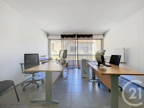 Appartement F4 à vendre  4 pièces - 92,75 m 2   BAGNOLS SUR CEZE  - 30