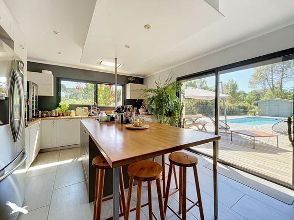 Maison 556 500 € Hourtin 6 p 146 m² DPE A