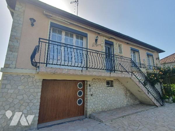 Pavillon dans le bourg de Cherreau 5 chambres